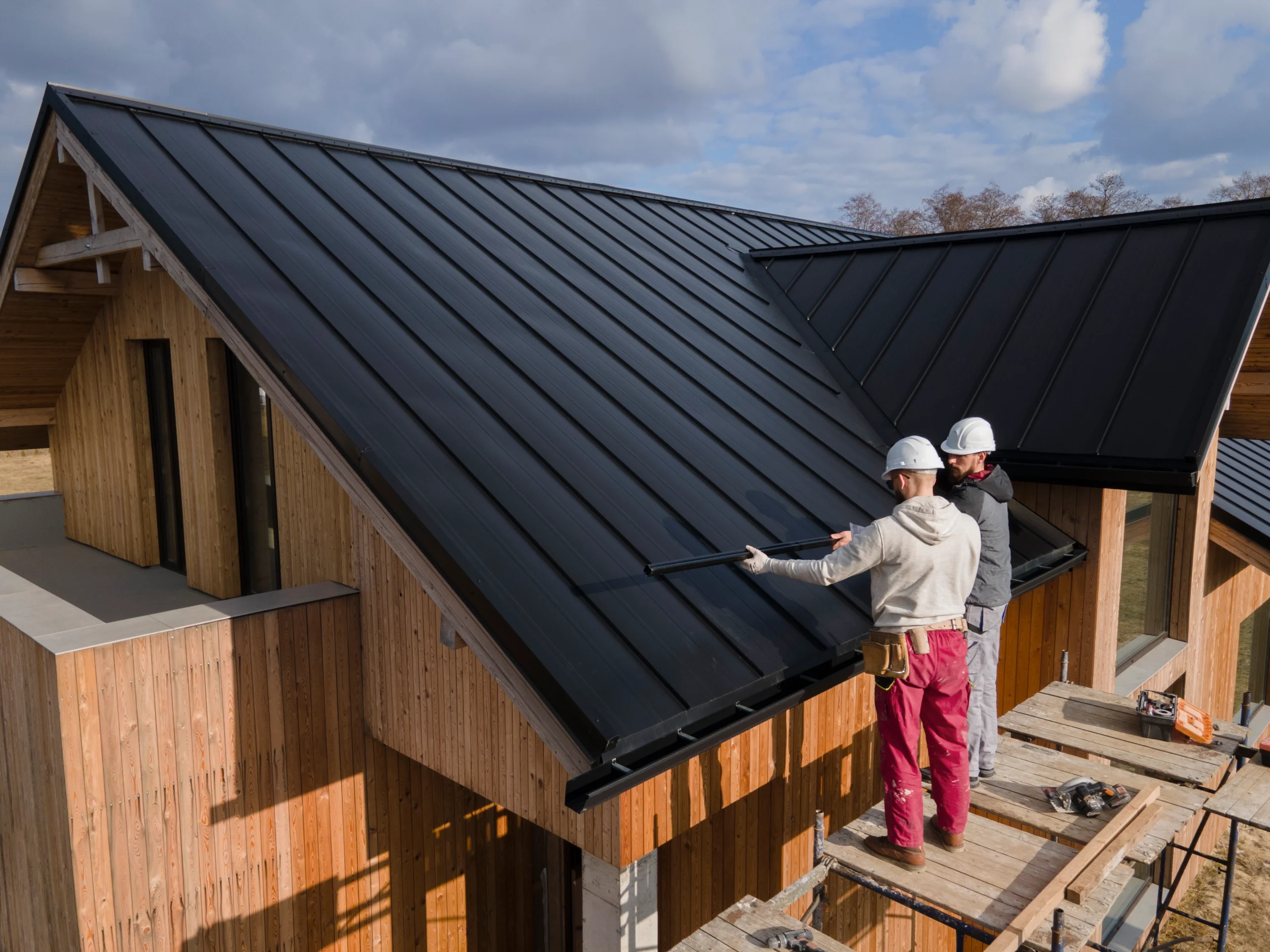 Expert residential roof replacement service in Laredo for worn-out roofs Residential roof installation in Laredo Texas for new and renovated homes